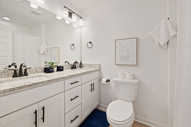 Building Photo - 1935 S Garland Ave