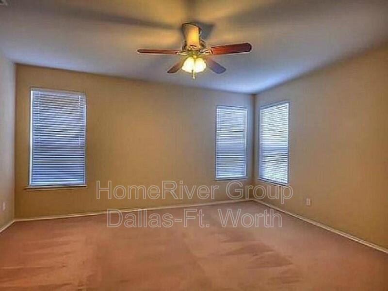 Building Photo - 9840 Old Field Dr