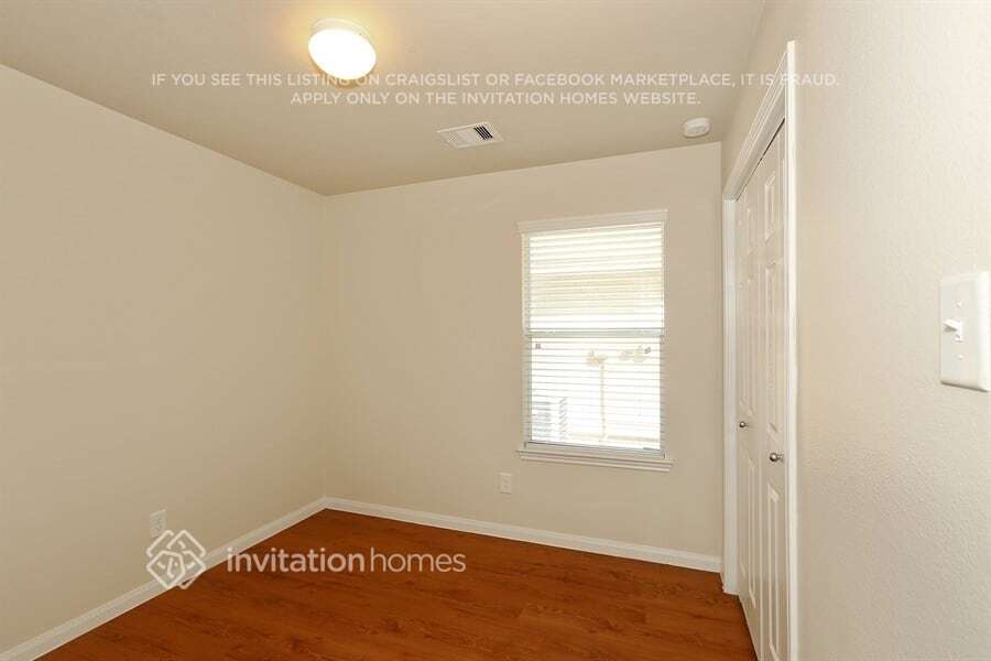 Building Photo - 18731 Dennington Dr