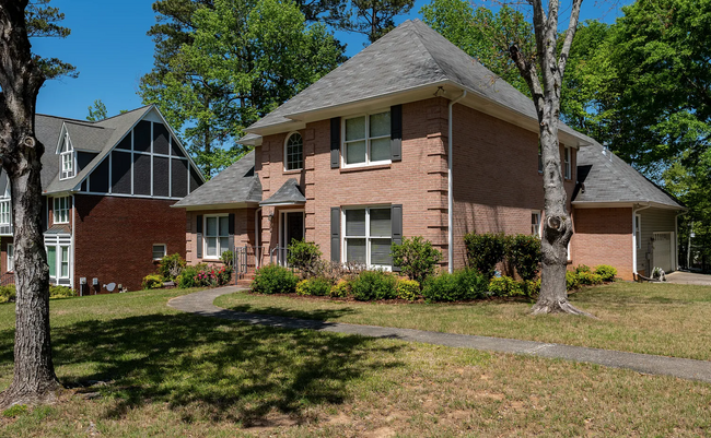 Building Photo - 3405 Danner Cir
