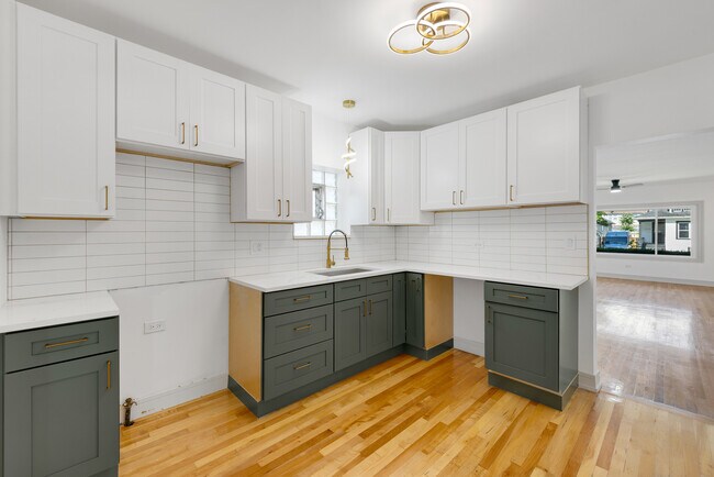 Building Photo - 10205 S Yale Ave