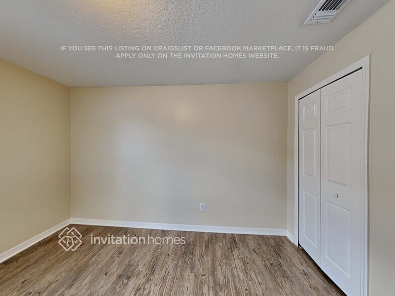 Building Photo - 5223 Sunset Canyon Dr