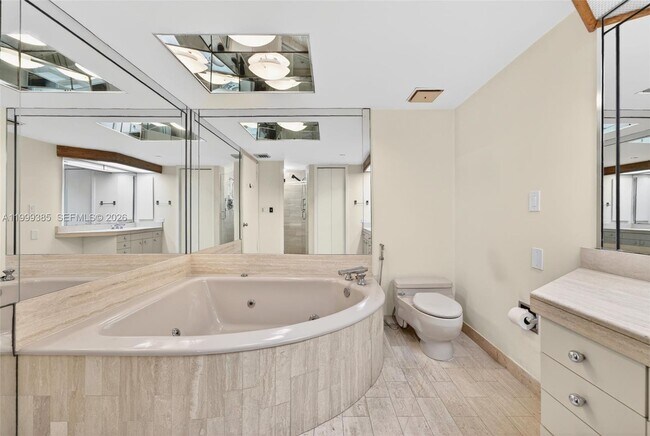 Building Photo - 19355 Turnberry Way