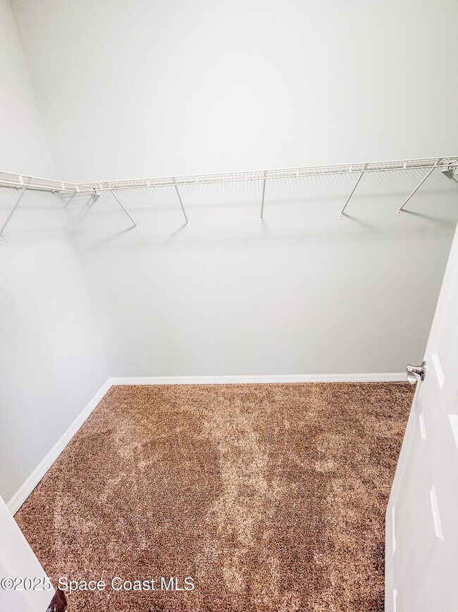 Building Photo - 1421 Halstead Ave NW