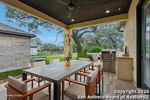 Building Photo - 661 inner