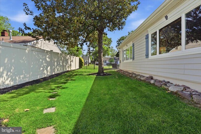 Building Photo - 5202 Garner St