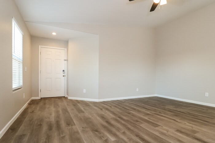 Building Photo - 18619 W Lupine Ave