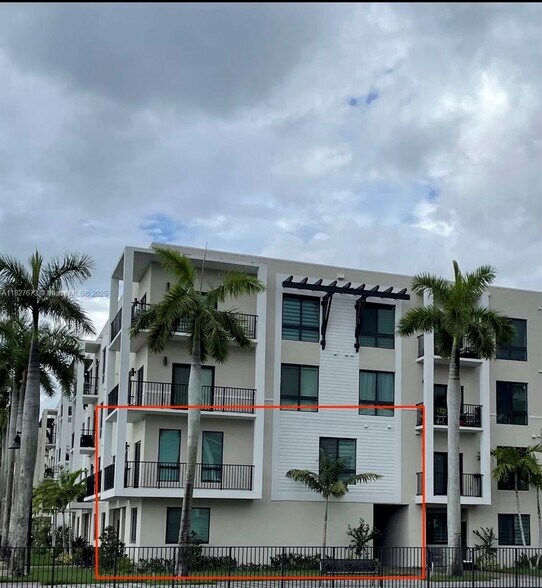 Building Photo - 4640 NW 84th Ave