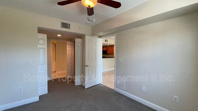 Building Photo - 610 Clematis St