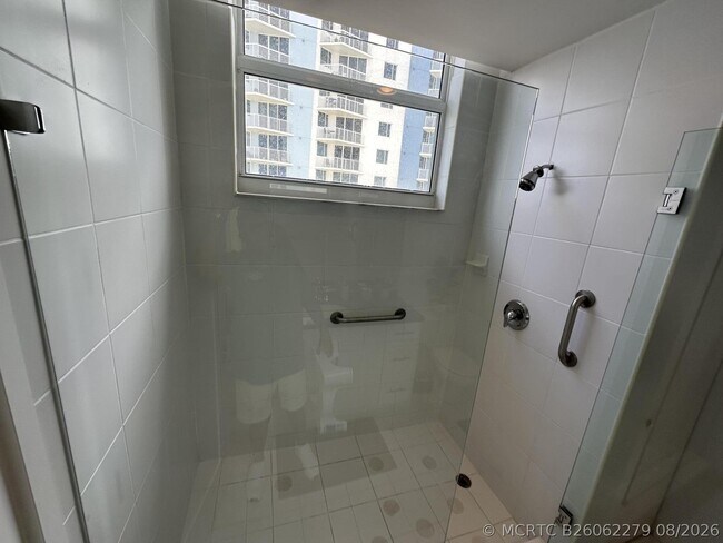 Building Photo - 1617 N Flagler Dr