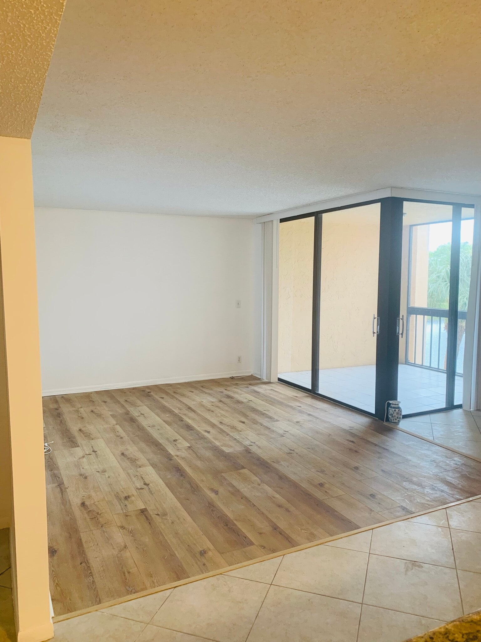 Building Photo - 950 Egret Cir