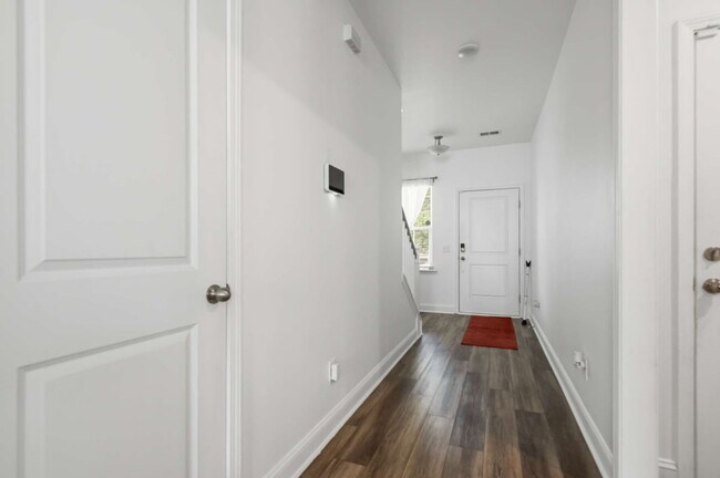 Building Photo - 254 Gulledge St