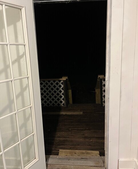 Building Photo - 3917 Bloomfield Dr