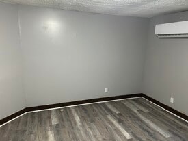 Building Photo - 3607 Grote St SW