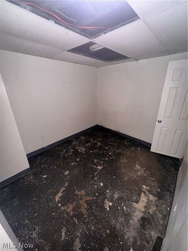 Building Photo - 1495 Wildon Ave