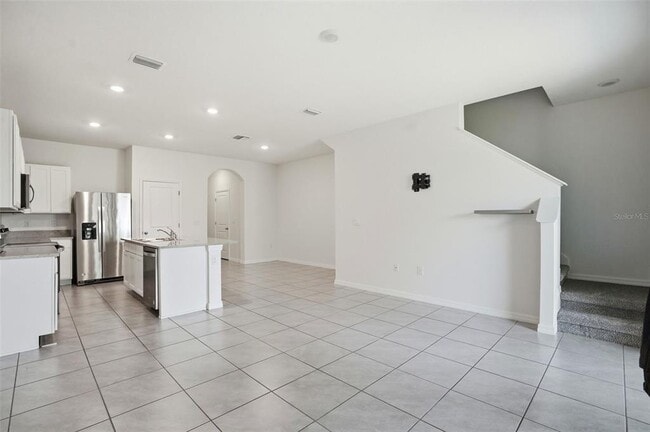 Building Photo - 5323 Dragonfly Dr