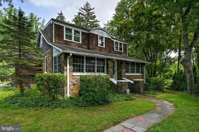 Building Photo - 353 Cherry Hill Rd