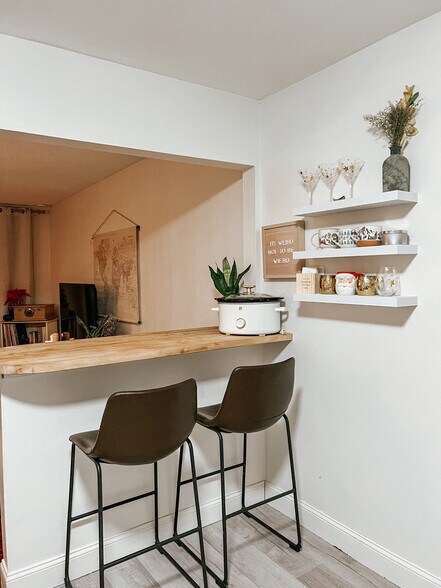 Butcher Block Bar between Kitchen and Family Room - 805 Minnewawa Ave