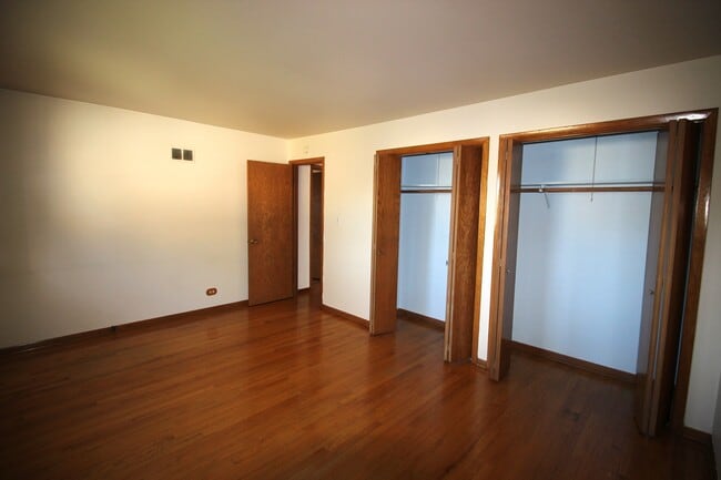 Building Photo - 651 N Kenilworth Ave