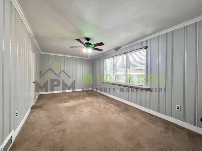 Building Photo - 2417B Clark Street