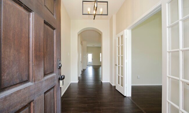 Building Photo - 8730 Cedar Walk Dr