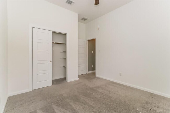 Building Photo - 115 Breakwater Dr