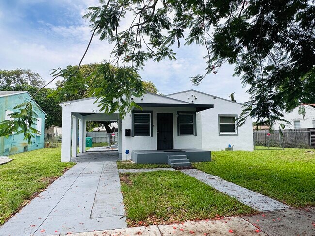 Building Photo - 901 NW 48th St