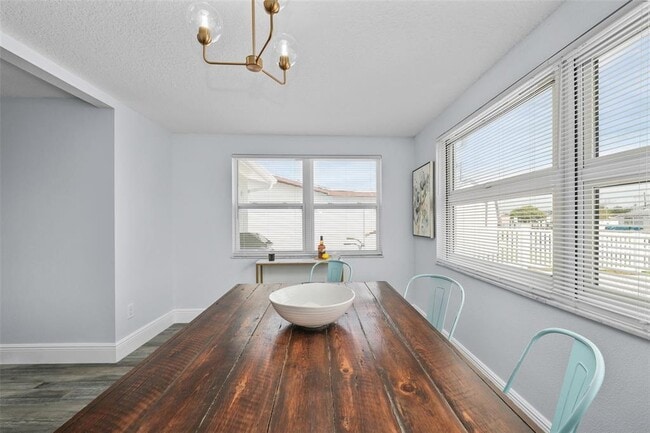 Building Photo - 13704 Veronica Dr