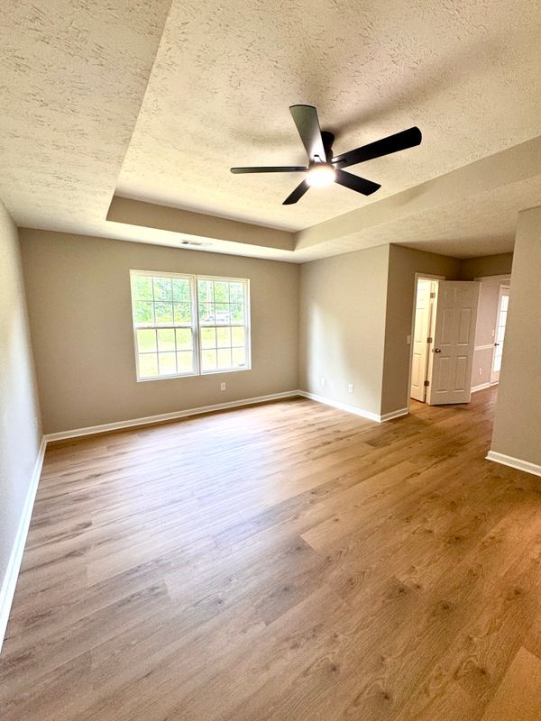 Building Photo - 10896 Big Sky Dr