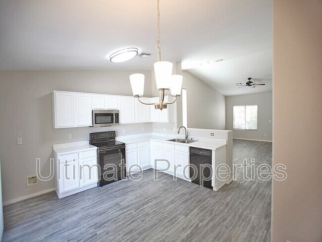 Building Photo - 20748 N 93rd Ln