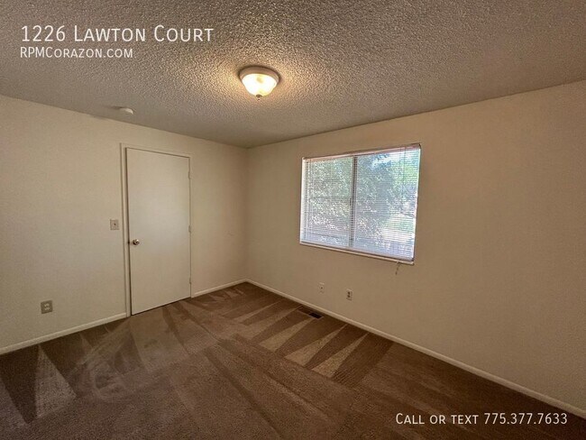 Building Photo - 1226 Lawton Ct