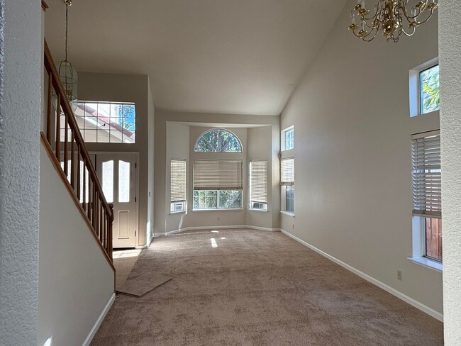Building Photo - 5021 Chaparral Ct