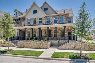 Building Photo - 2106 Argolis Dr