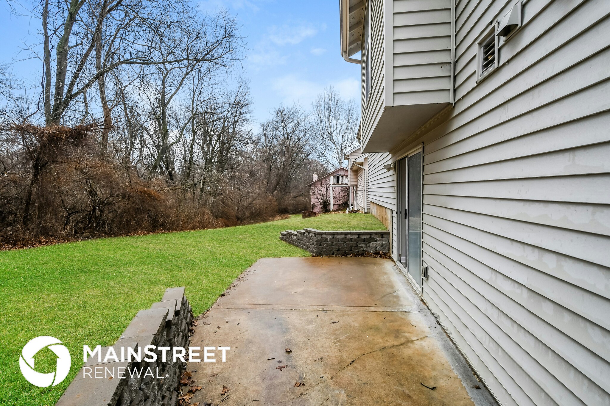 Building Photo - 5354 Trailview Dr