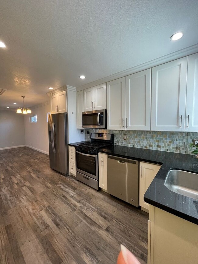 Building Photo - Nor Cal Realty, Inc - 1 bedroom 1 bath house