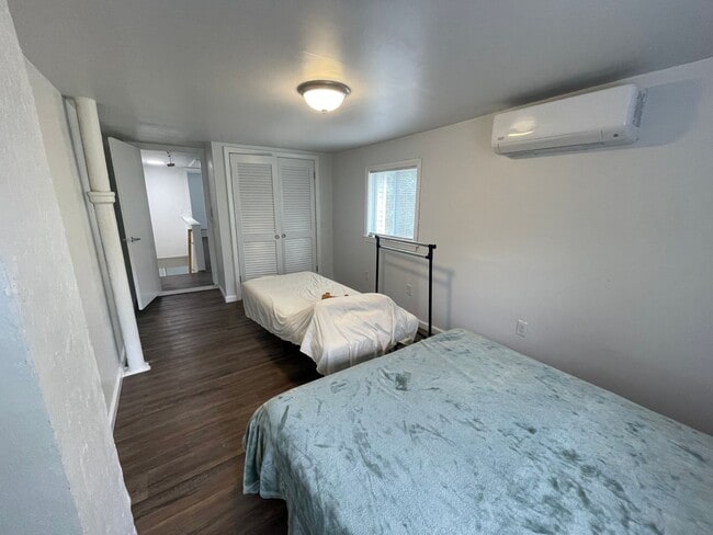 Building Photo - Modern, Fully Renovated Two-Story Apartment – $1,850/month | Pittsfield, MA