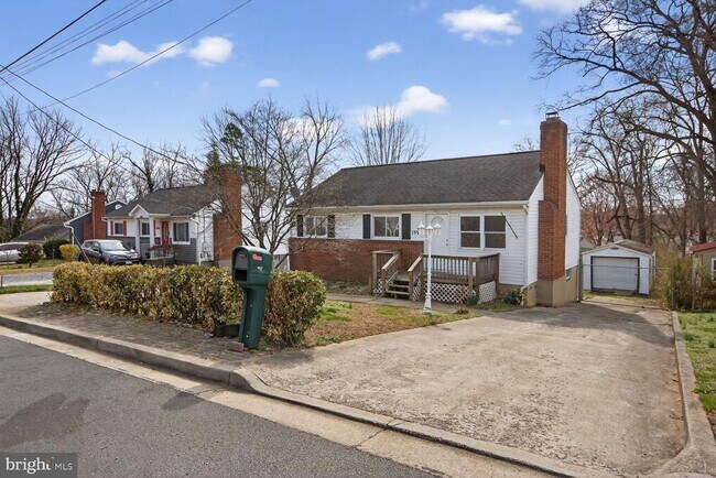 Building Photo - 1597 Katherine Ct