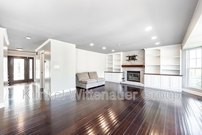 Building Photo - 1313 Winding Creek Ct