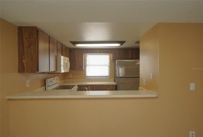 Building Photo - 10049 Lake Oak Cir
