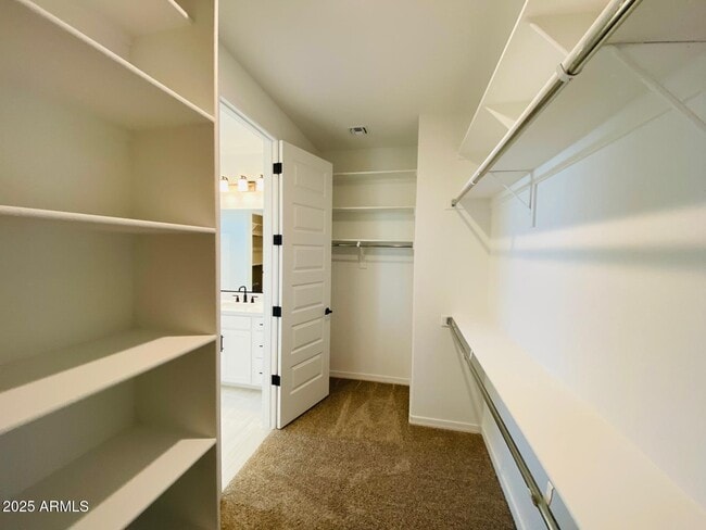 Building Photo - 9025 W Denton Ln