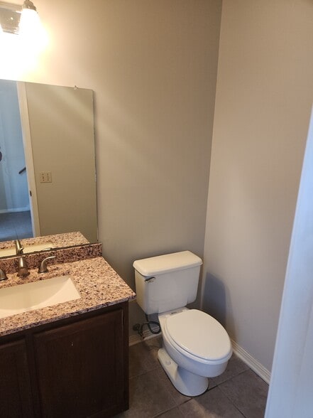 Building Photo - 1331 Foxborough Dr