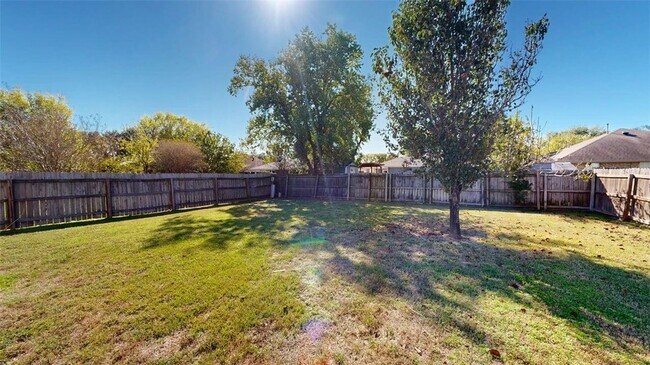 Building Photo - 4000 Tiffany Trail