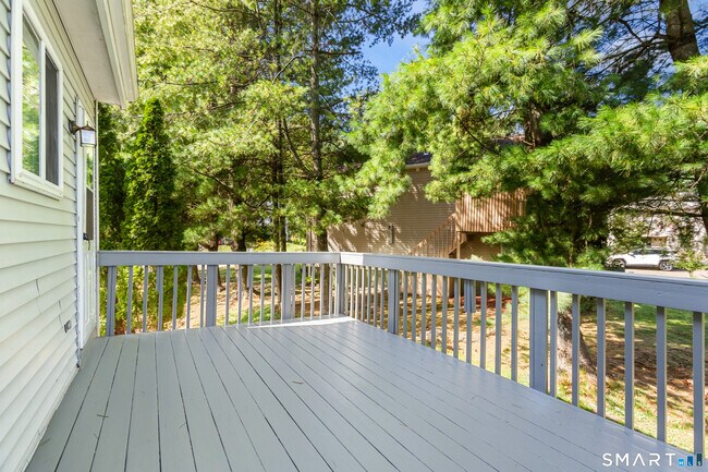 Building Photo - 124 Branca Ct
