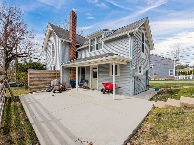 Building Photo - Welcome to this beautiful 1 bedroom, 1 bat...