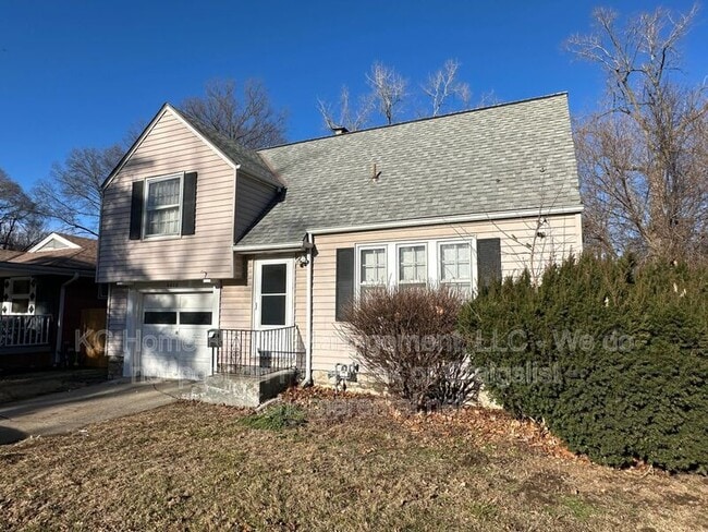 Building Photo - 4418 Sunrise Dr