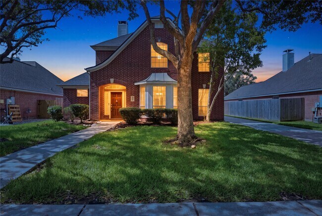 Building Photo - 6165 Darlington Ct
