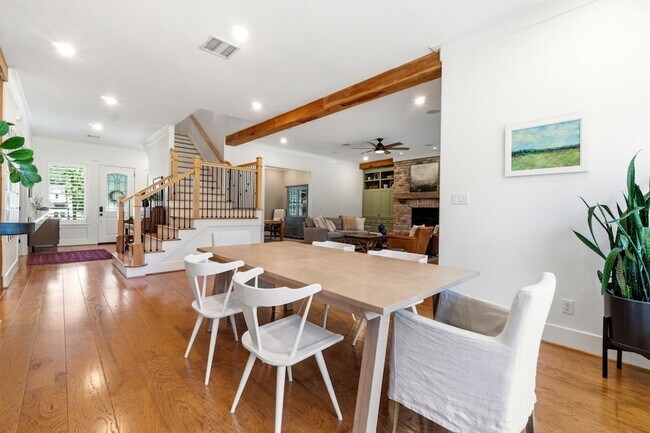 Building Photo - 2149 Pine Acres Dr