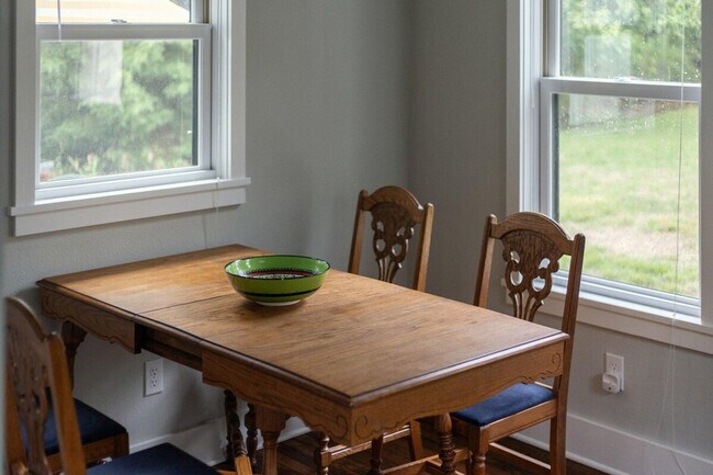 Building Photo - 810 Ethel St