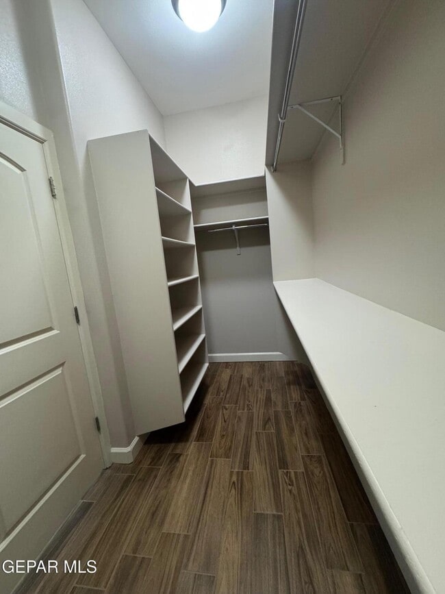 Building Photo - 7726 Enchanted Ridge Dr