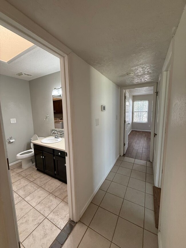 Building Photo - Charming 3-bedroom, 2-bath home in Las Cruces